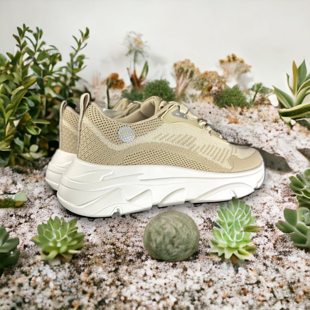 BRAND-NEW CUCCOO tan/white platform sneakers women's 8M lightweight mesh neutral